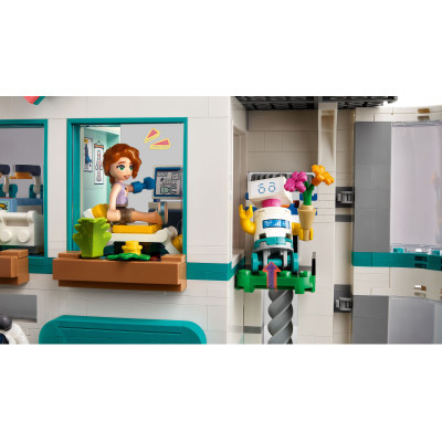 Конструктор Lego Friends Лікарня в Хартлейк-Сіті 1045 деталей (42621) фото №7