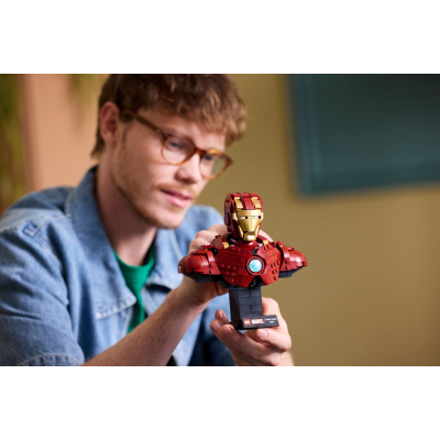 Конструктор Lego Marvel Погруддя Залізної Людини MK4 (76327) фото №11