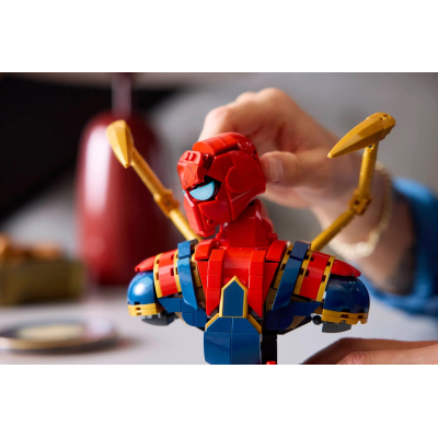 Конструктор Lego Super Heroes Погруддя Залізної Людини-Павука (76326) фото №9