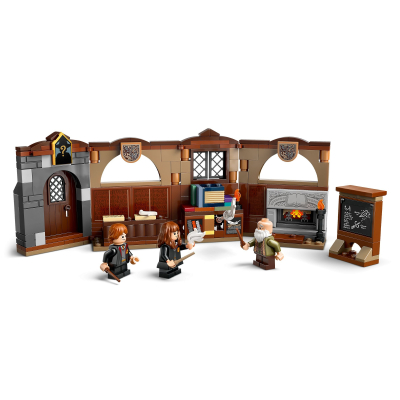 Конструктор Lego Harry Potter Замок Гоґвортс: урок чарів (76442) фото №3