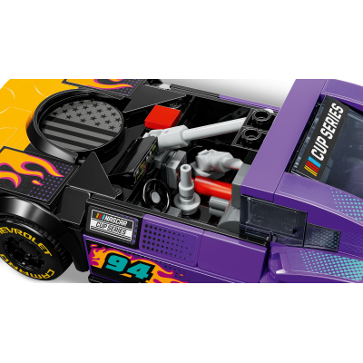 Конструктор Lego Speed Champions NASCAR Next Gen Chevrolet Camaro ZL1, 328 деталей (76935) фото №6