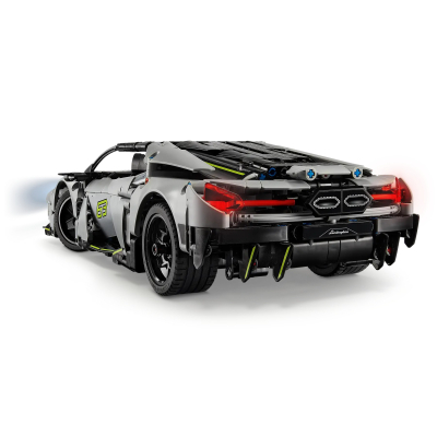Конструктор Lego Technic Суперкар Lamborghini Revuelto (42214) фото №3
