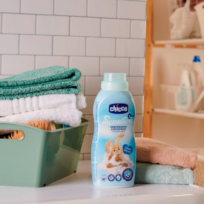 Кондиціонер для білизни Chicco Sensitive Sweet Talcum смягчитель тканей 750 мл (8058664103126) фото №4