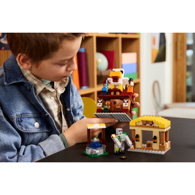 Конструктор Lego Minecraft Напад на село з повітряною кулею Ґаст (21273) фото №11