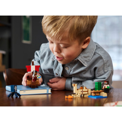 Конструктор Lego Minecraft Подорож на піратському кораблі (21259-) фото №9