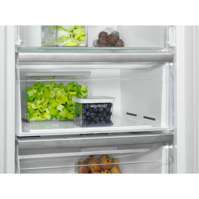 Морозильна камера Electrolux RUT7ME28X2 фото №5