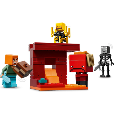 Конструктор Lego Minecraft Битва з лавою у Незері (21266) фото №3