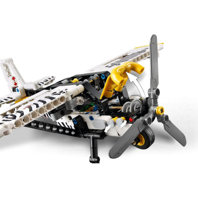 Конструктор Lego Minecraft Битва з лавою у Незері (21266) фото №5