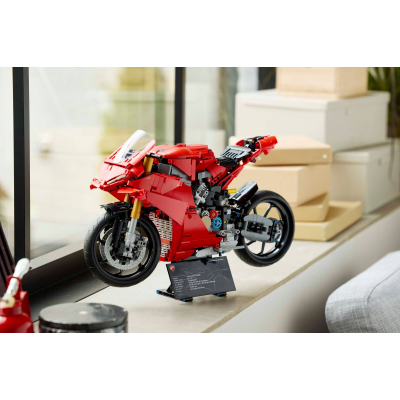 Конструктор Lego Technic Мотоцикл Ducati Panigale V4 S (42202) фото №12