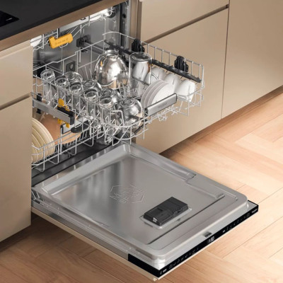 Посудомойная машина Whirlpool W8IHF58TU фото №9