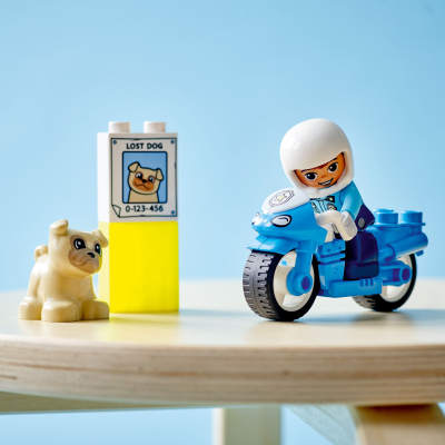 Конструктор Lego DUPLO Town Поліцейський мотоцикл 5 деталей (10967) фото №5