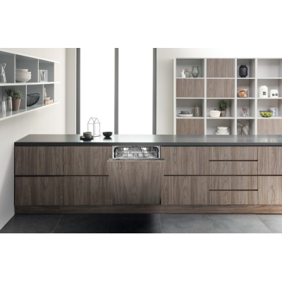 Посудомийна машина Hotpoint-Ariston HI5010C фото №5