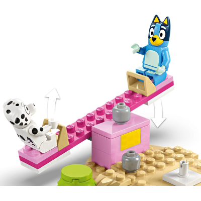 Конструктор Lego Bluey Веселощі з Блуї та Хлоєю на ігровому майданчику (11201) фото №6