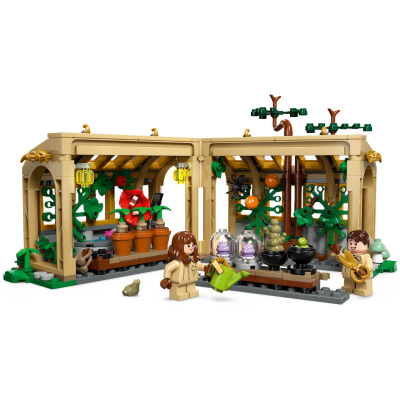 Конструктор Lego Harry Potter Замок Хогвартс: урок гербології (76445) фото №4