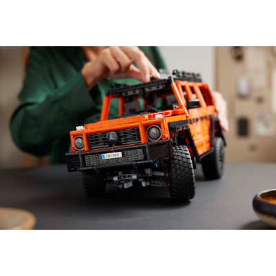 Конструктор Lego Technic Mercedes-Benz G 500 PROFESSIONAL Line (42177) фото №11