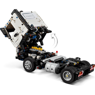 Конструктор Lego Technic Вантажівка Volvo FMX і Електричний екскаватор EC230 (42175) фото №7