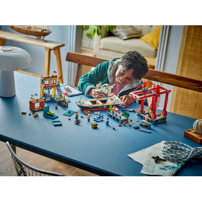 Конструктор Lego City Морська гавань із вантажним судном (60422) фото №11